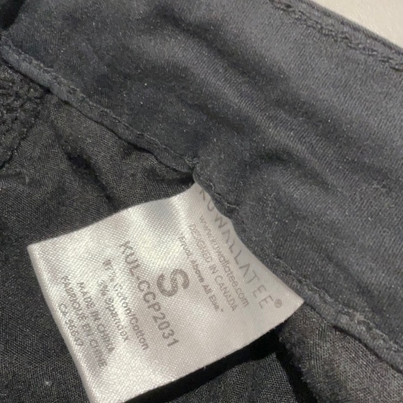 Kuwallatee cargo pants, elastic ankle, black, size S. - Picture 8 of 9